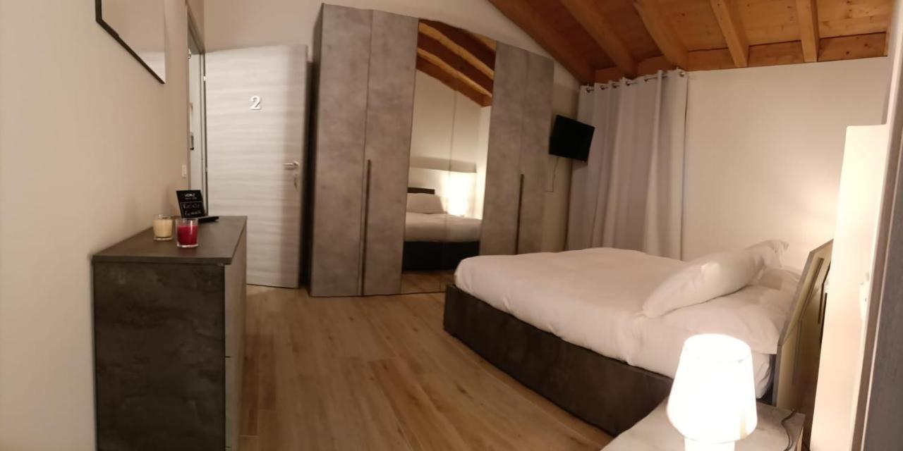 B&B In Fattoria Berzo San Fermo Buitenkant foto