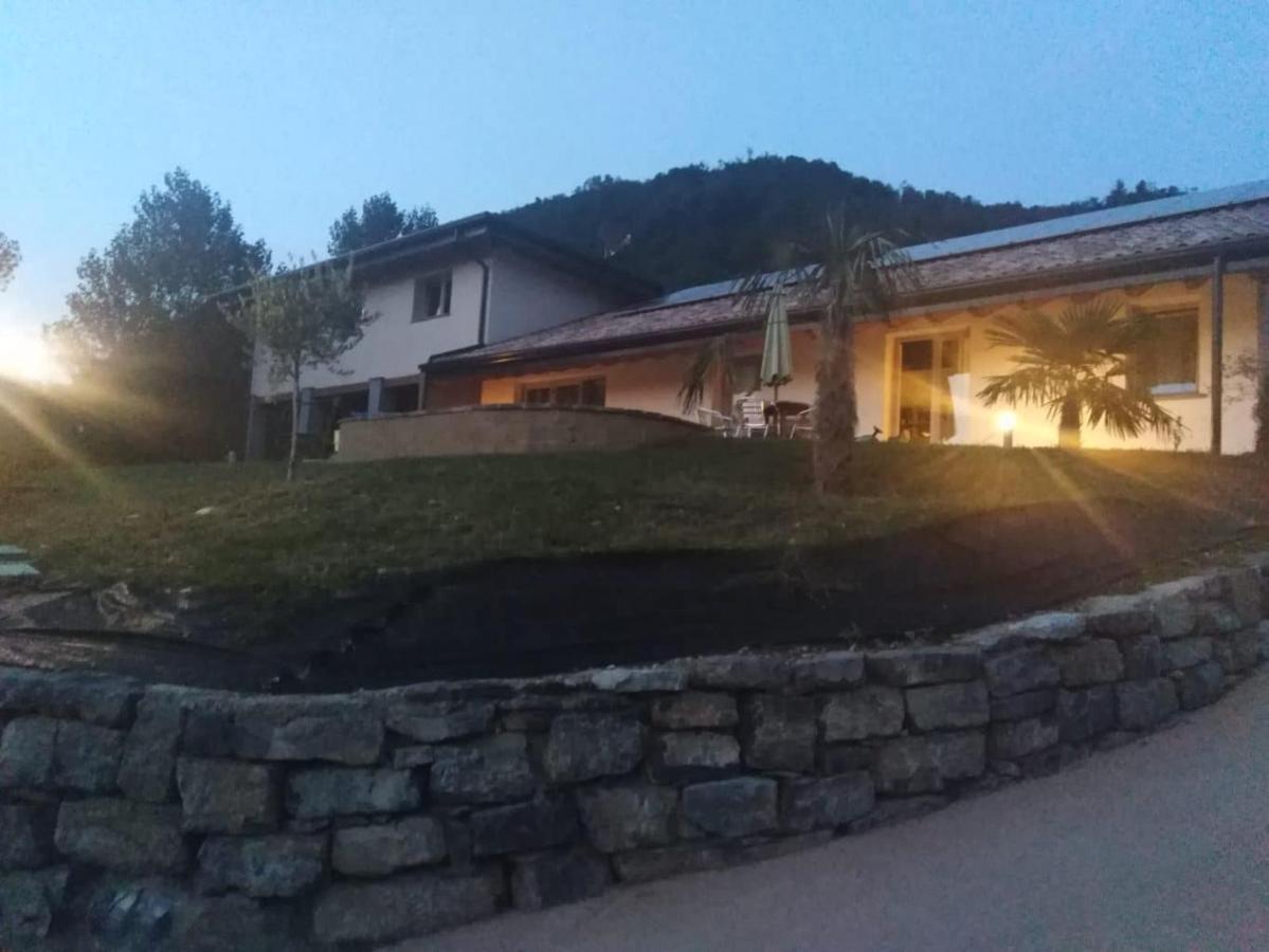 B&B In Fattoria Berzo San Fermo Buitenkant foto